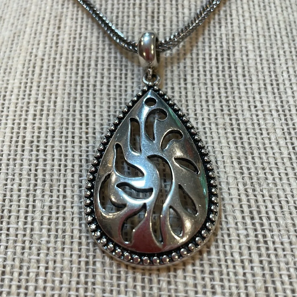 Pear Shaped Silver-Tone “Beaded Edge” Medallion Charm Adjustable Pendant - Picture 1 of 7